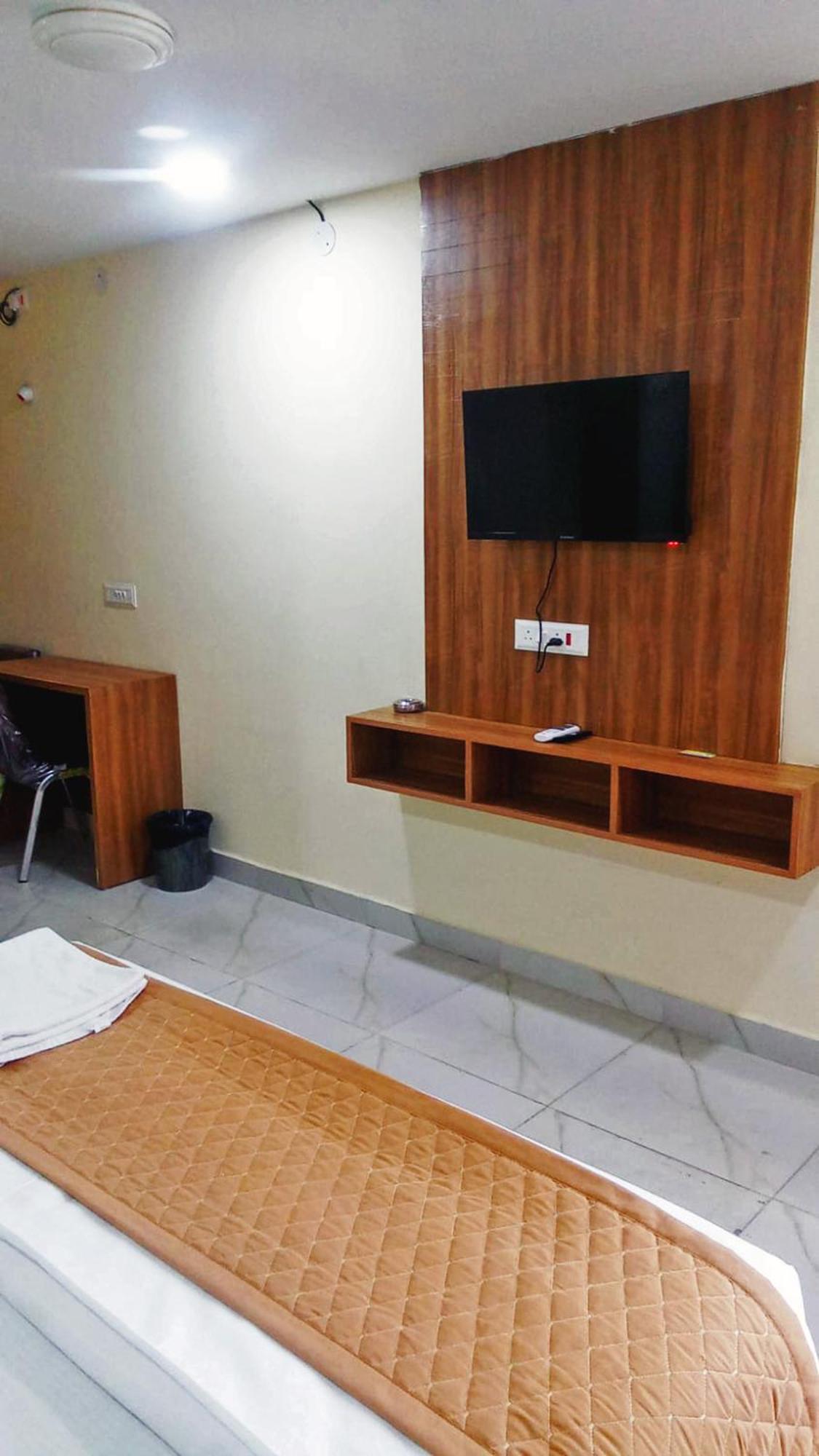 Udupi Deluxe Lodge Gulbarga Kalaburagi Eksteriør bilde