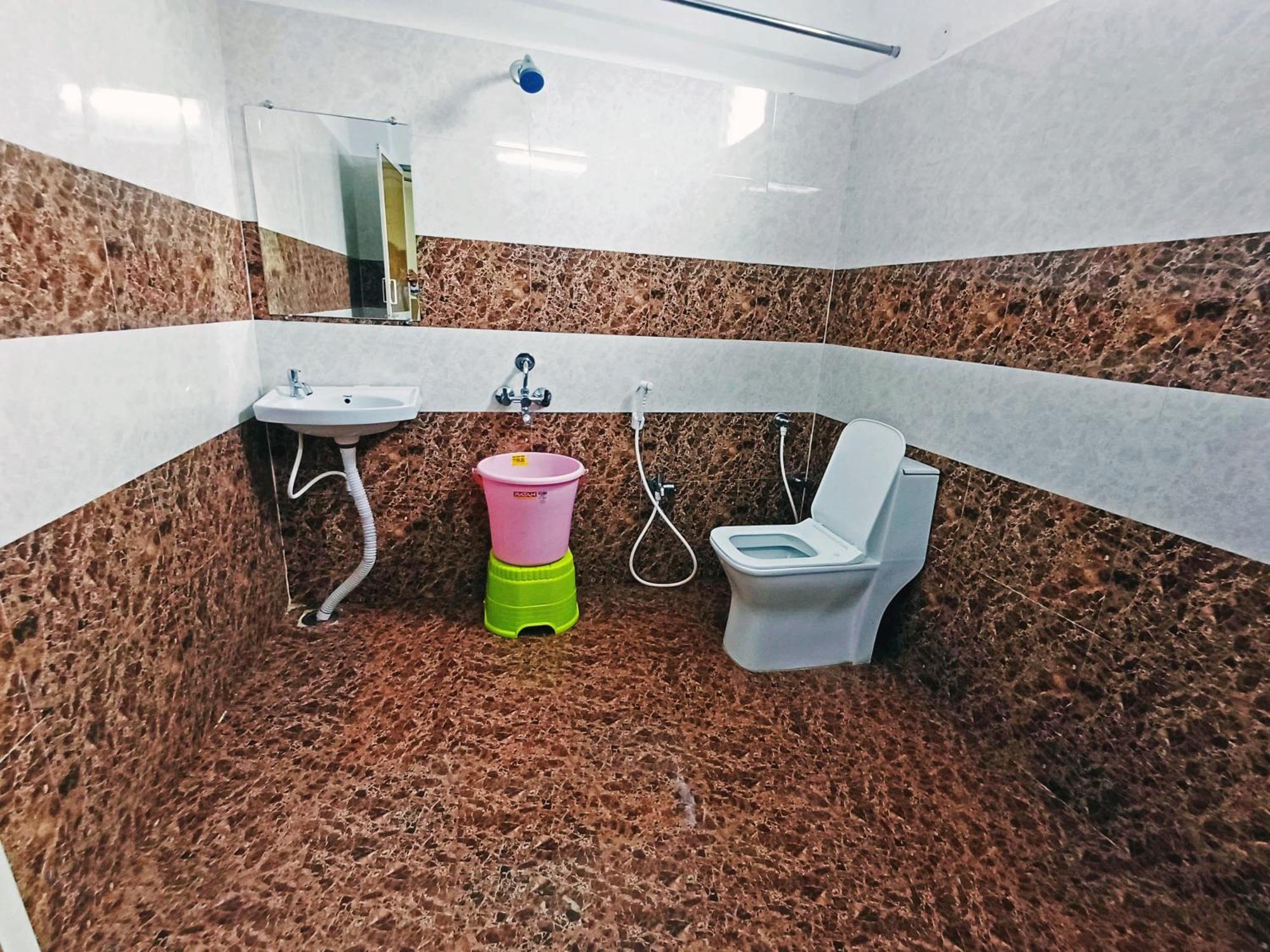 Udupi Deluxe Lodge Gulbarga Kalaburagi Eksteriør bilde