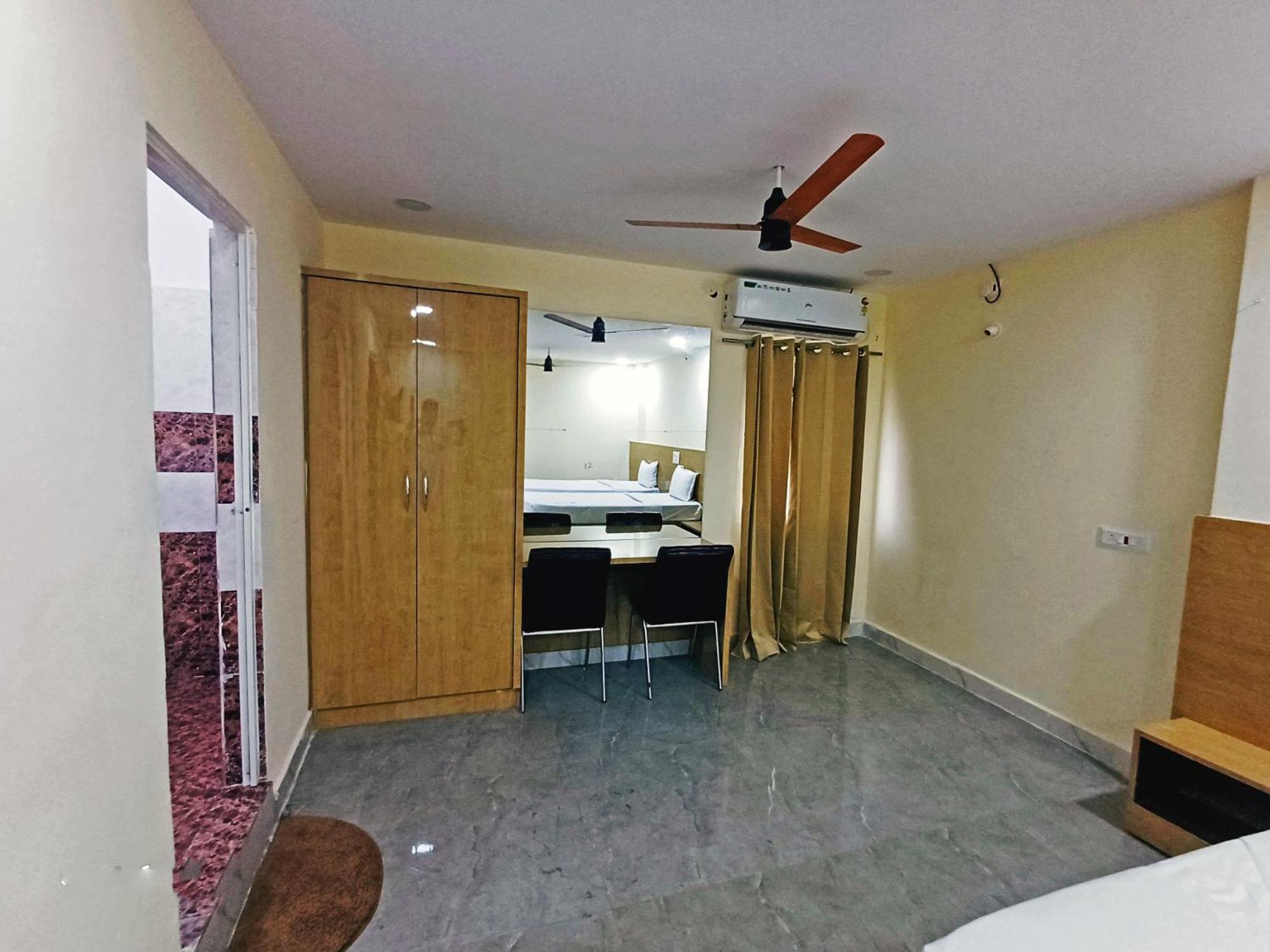 Udupi Deluxe Lodge Gulbarga Kalaburagi Eksteriør bilde